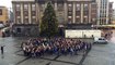 Beelden: Kinderen doen flashmob op Grote Markt - RTV Noord