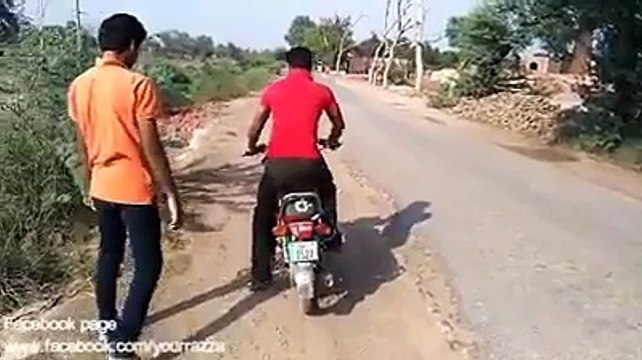 Inn larko ka shughal dakay zara -punjabi funny video