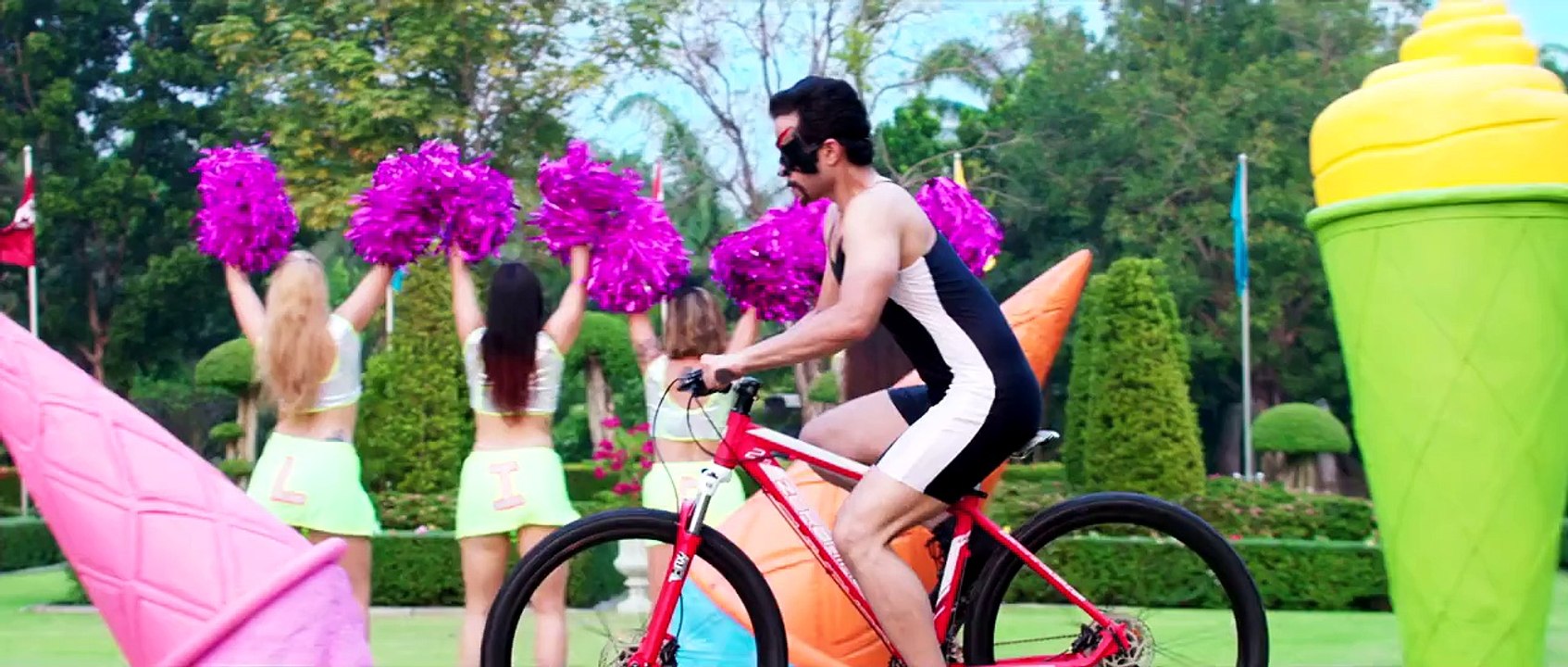 Kyaa Kool Hain Hum 3  - Official Trailer -- Starring - Tusshar, Aftab Shivdasani and Mandana Karimi!