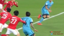Zheng Zou broke his leg in a duel with Dani Alves - Barcelona vs Guanzhou