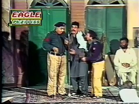 Ismail Shahid Pashto Funny Clip - PTV Peshawar Center