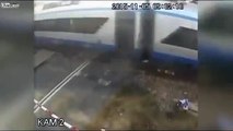 Pologne: un cycliste s'en sort indemne après avoir percuté un TGV