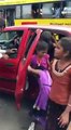 20 enfants dans une petite voiture...