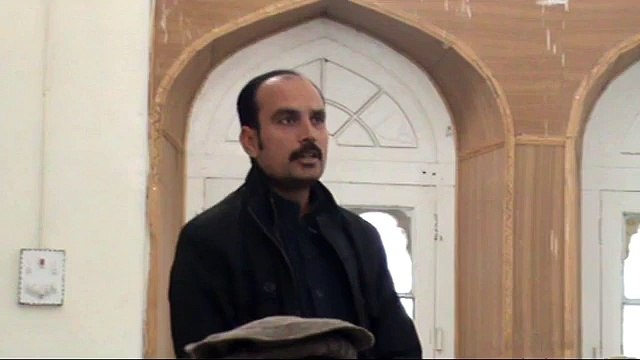 تحصیل کونسلر طیب تحصیل کونسل اجلاس میں خطاب کر رہے ہیں