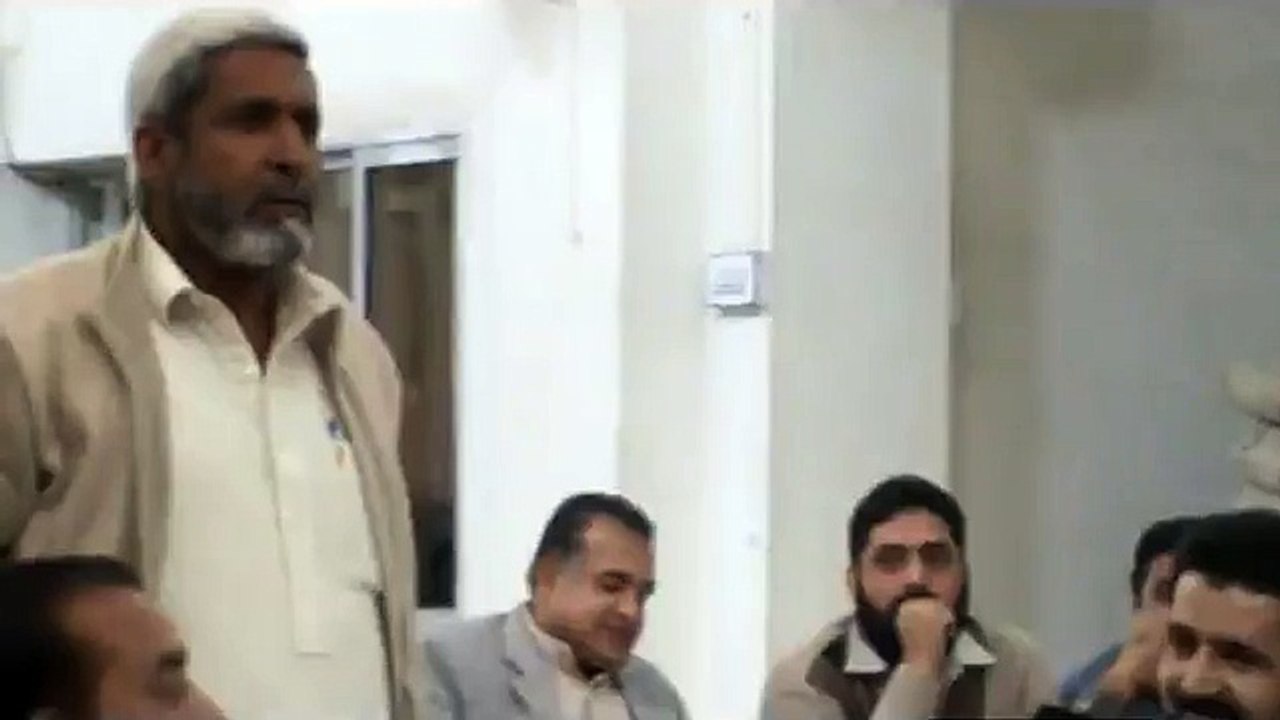 تحصیل کونسلرجاوید نور تحصیل کونسل اجلاس میں خطاب کر رہے ہیں