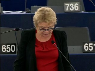 Eva Joly: "Le sort des réfugiés ne semble plus émouvoir personne"