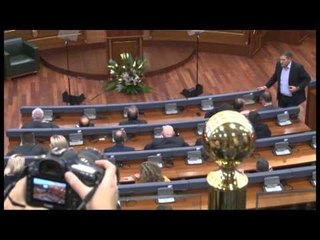 Jahjaga apel partive: Lini anash armiqësitë personale dhe kthejuni dialogut- Ora News