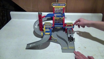 peppa pig kinder Hot Wheels Service Center Playset play doh peppa