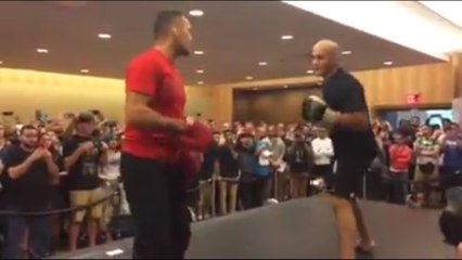 Dos Anjos e Cigano treinam forte antes do UFC Orlando