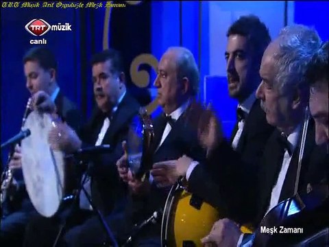 ARİF ÖZGÜLÜŞ - AKŞAM DÖNÜŞÜ GEÇTİM O ESRARLI BAĞINDAN
