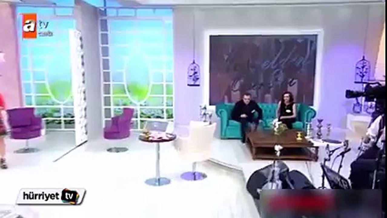 Esra Erol doğum anını paylaştı...