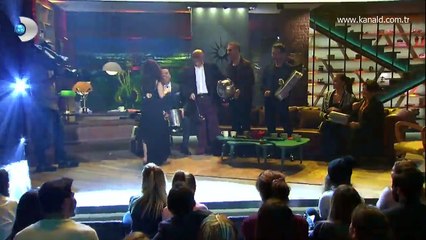 Beyaz Show Sertab Erener ve Tencere tava bandosu!