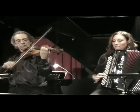 Czardas de Monti interprété par Céline ROSIER à l'accordéon et Edmond FANTAISIE au violon