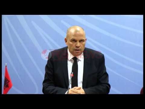 Manjani prezanton drejtorin e policisë së burgjeve, Petrit Koshaj- Ora News- Lajmi i fundit-