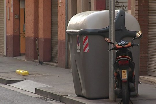 Encuentran un bebé muerto en un contendor