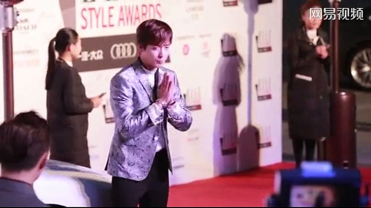20151218_[163.fashion]ELLE China 2015 Style Arwards-Red Carpet. Interviews-YongHwa