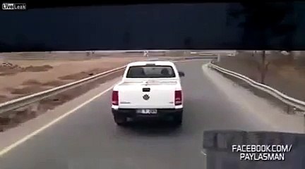 Aracını Sıkıştıran Otobüse Dersini Veren Ankaralı Kadın Şoför