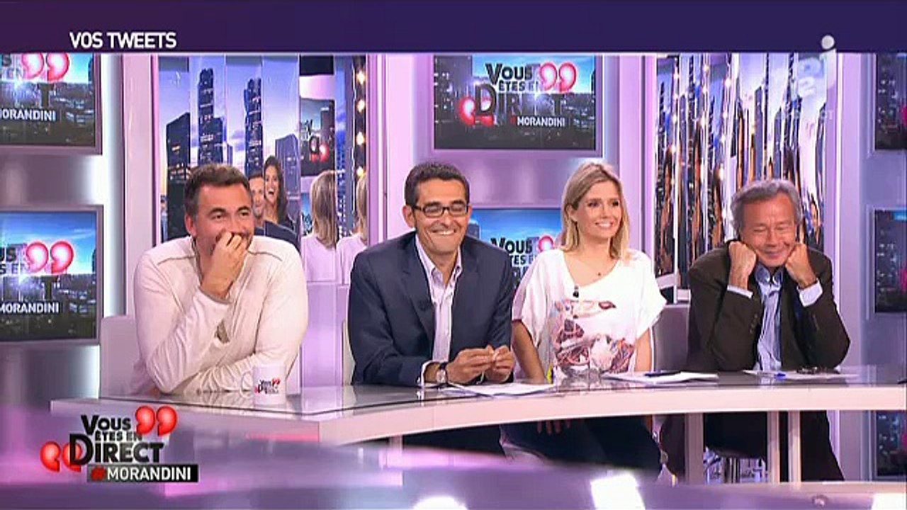 "Vous êtes en direct": Les images de l'équipe qui danse et chante les années 80