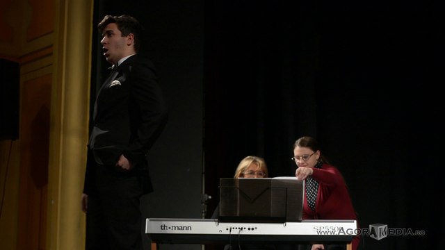 AGORA MEDIA | Secvenţă din concertul extraordinar de Crăciun care a avut loc la Turda