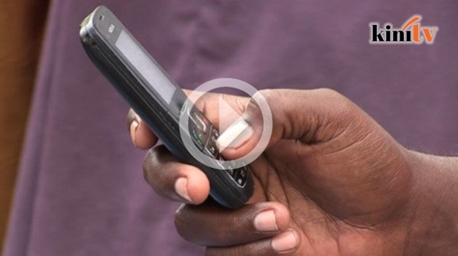 Bayar bil, terima gaji melalui telefon bimbit