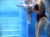 7 Months Baby Swims Under Water - Amazing