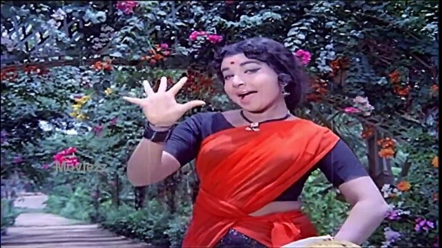 Naan Ezhu Vayasula|Nam Naadu|MGR Jayalalitha|Old Tamil Song.