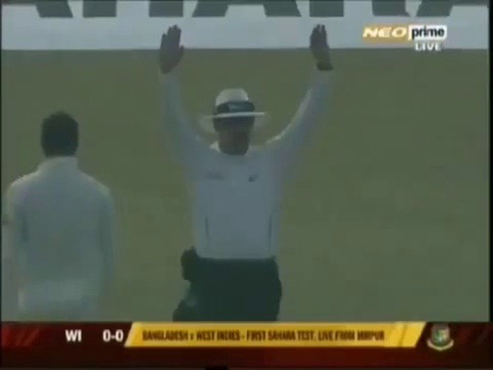 Chris Gayle Hit First Ball of a Test Match for SIX