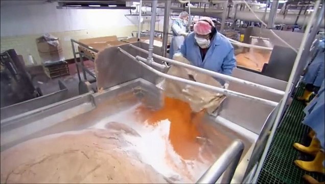 Knacki - Après avoir vu cette vidéo ! Oserez-vous encore manger ces saucisses