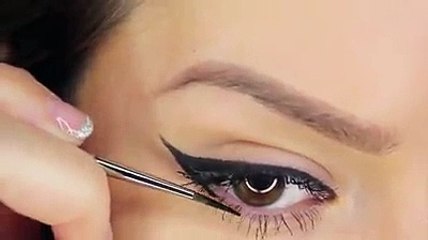 6 Different Eyeliner Techniques