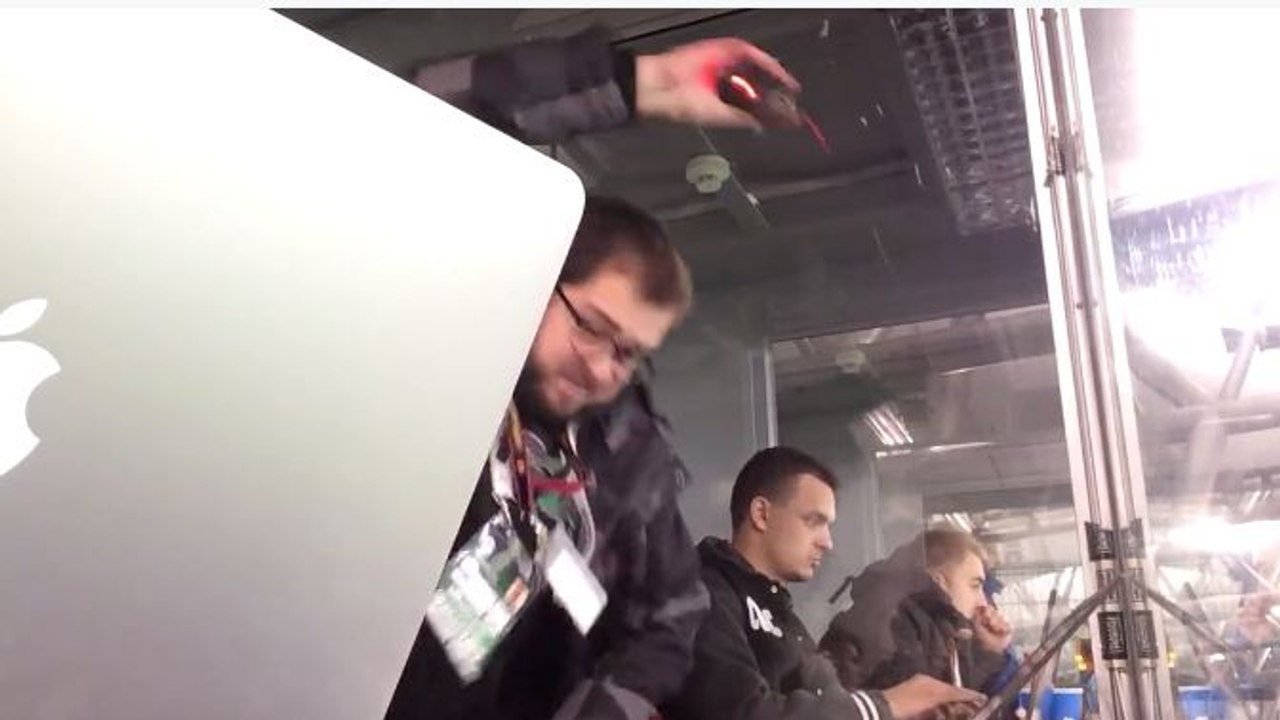 Rédacteur web vs Souris pendant un match de foot