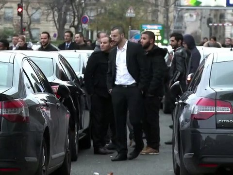 Les chauffeurs de VTC manifestent contre la baisse des tarifs