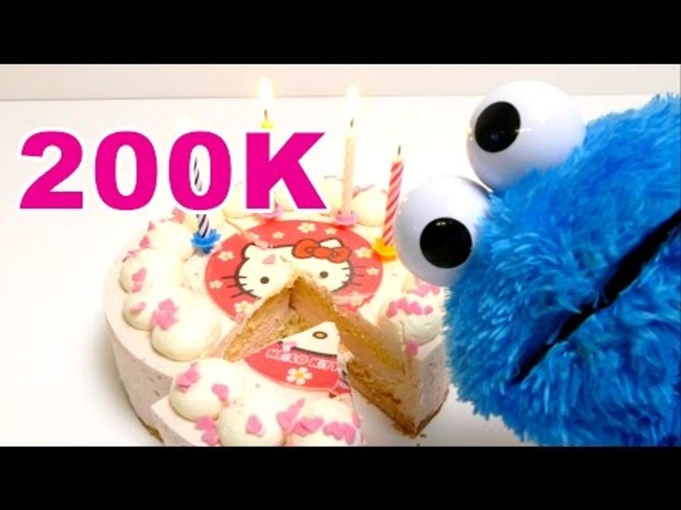 200.000 Subscriber Special Unboxing - Hello Kitty Cake