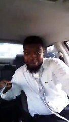 Un hombre se 'escapó' de una multa luego de cantarle a un policías