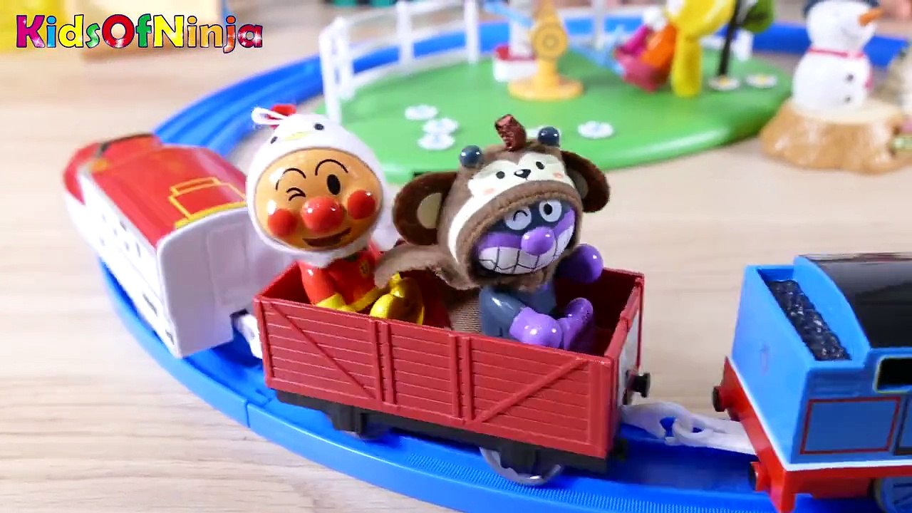 アンパンマンおもちゃ とプラレール スーパーこまち トーマス カーズ PeppaPig