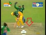 Shahid Afridi Dangerous Bowling vs Australia