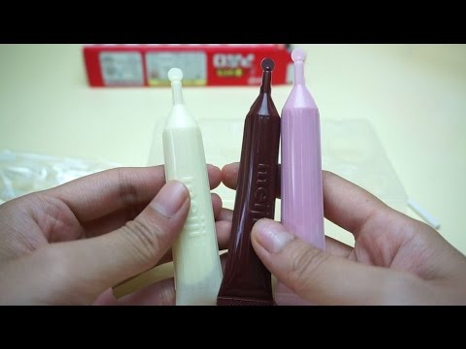 Meiji Strawberry Apollo DIY Chocolate Kit