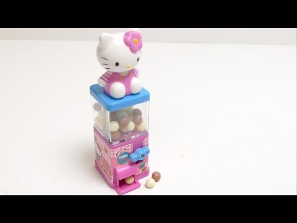Hello Kitty Gumball Machine with Chocolate Balls (ガムボールマシーン)