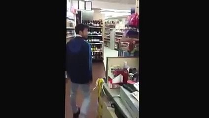 New 2016 Punjabi beat the robber - punjabi munde ne kitta kutaapa chor da - robbery fail