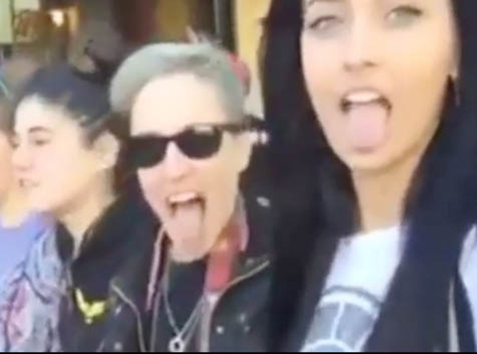 Exclu Vidéo : Paris Jackson : Elle retrouve goût à la vie grâce à ses "amours" !