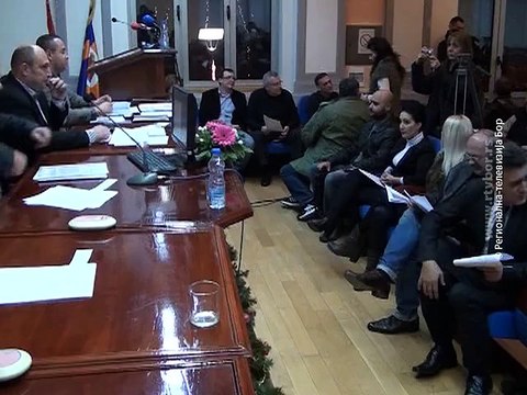 Ostavka Mirkovića, protesti i nova sednica u Zaječaru, 18. decembar 2015. (RTV Bor)