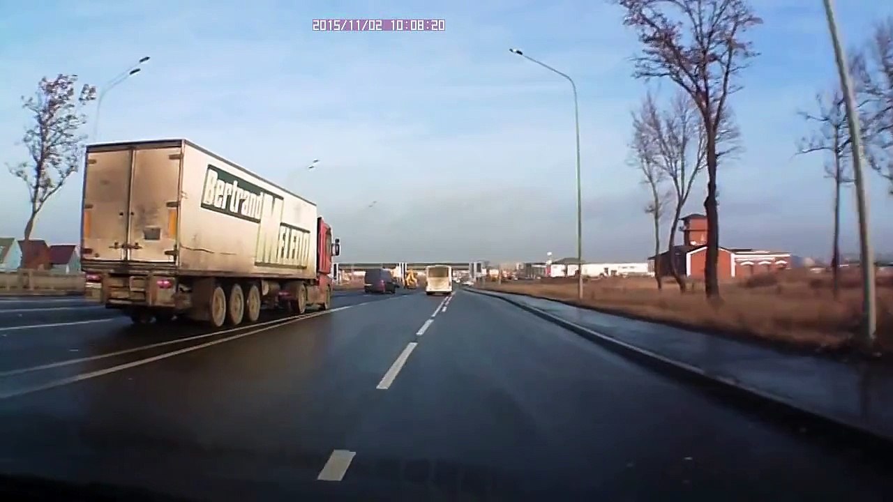 Как он ушел от столкновения!? ШОК!