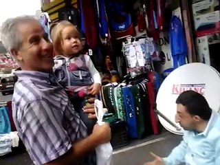 köksal baba çocuk severken yine kızdı