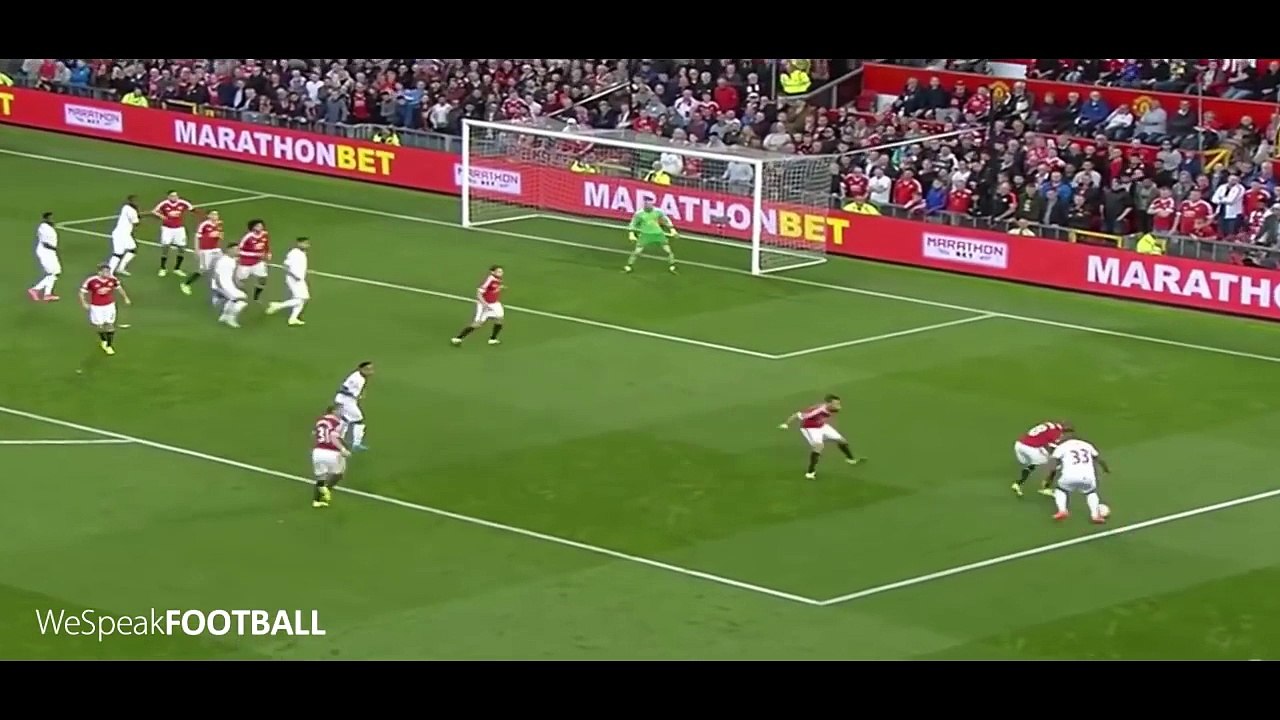 Christian Benteke Bicycle Kick vs Manchester United 2015