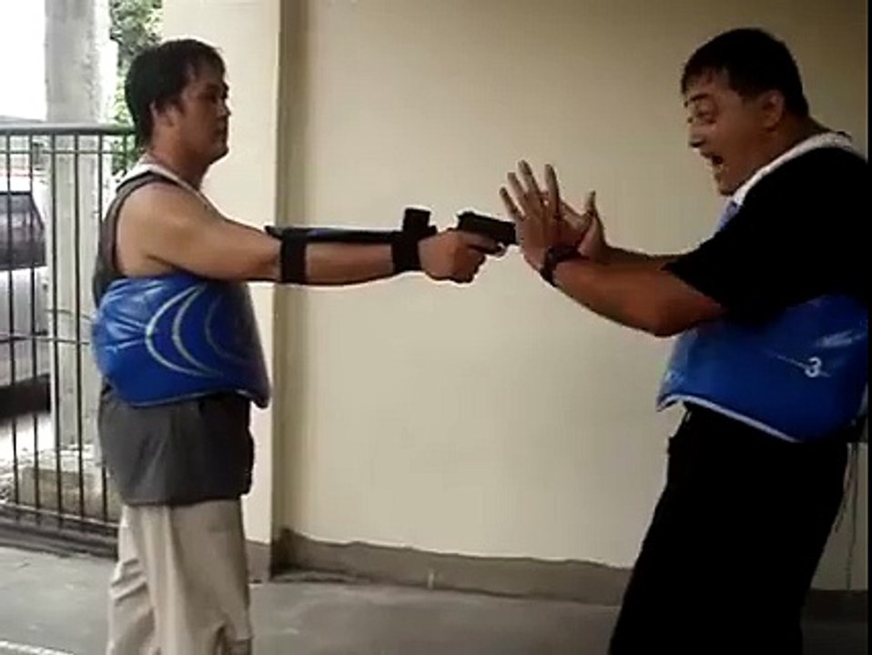 Comment se défendre face à une arme à feu