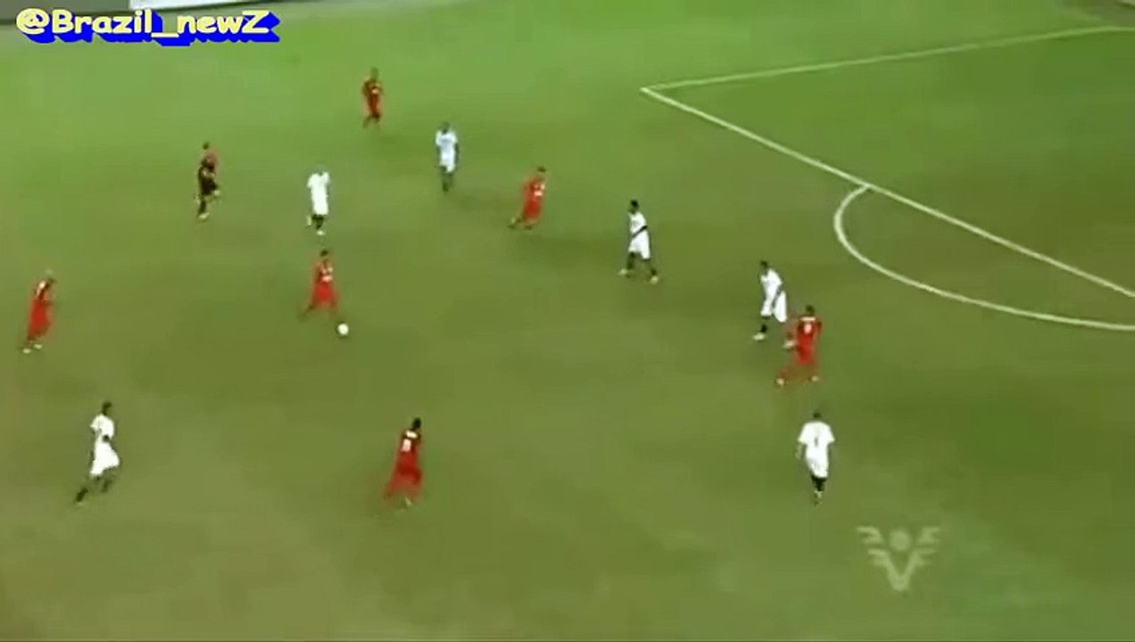 Au Brésil, Geuvânio marque d’un coup du sombrero