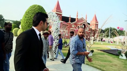 Exclusive Dilwale Sneak Peek- Kajol, Shah Rukh Khan