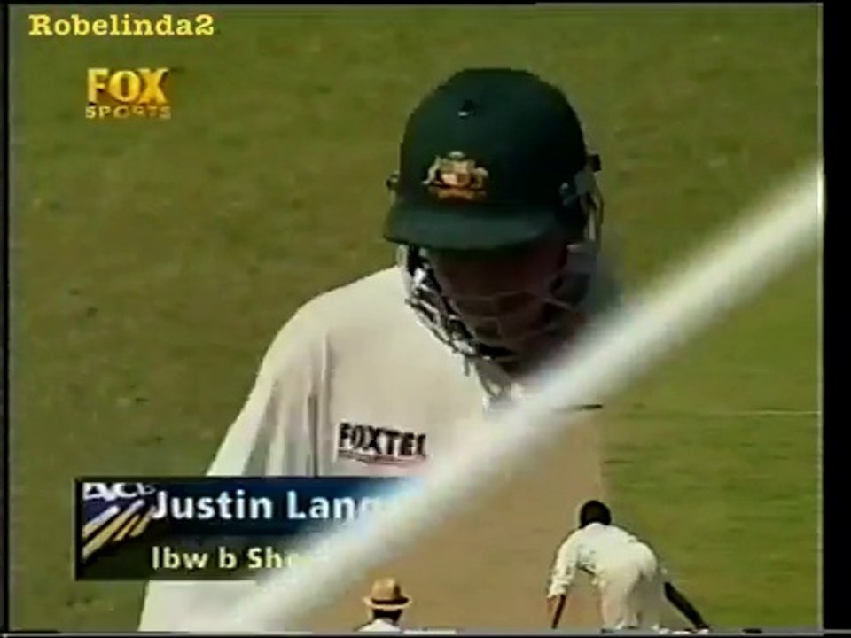 10 wickets you haven 39 t seen from Shoaib Akhtar vs clueless Aussies