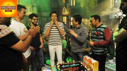 HOUSEFULL 3 Team Celebrated Riteish Deshmukh's Birthday | Bollywood Asia