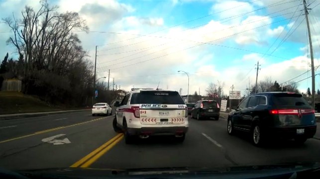 Polisin Yanında Ters Şeride Girdi