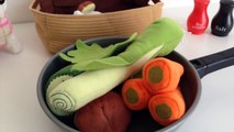 Toy Plüsch Cutting Gemüse Kochen Spielset - Kochen mit Chi Chi Welpenspielzeug